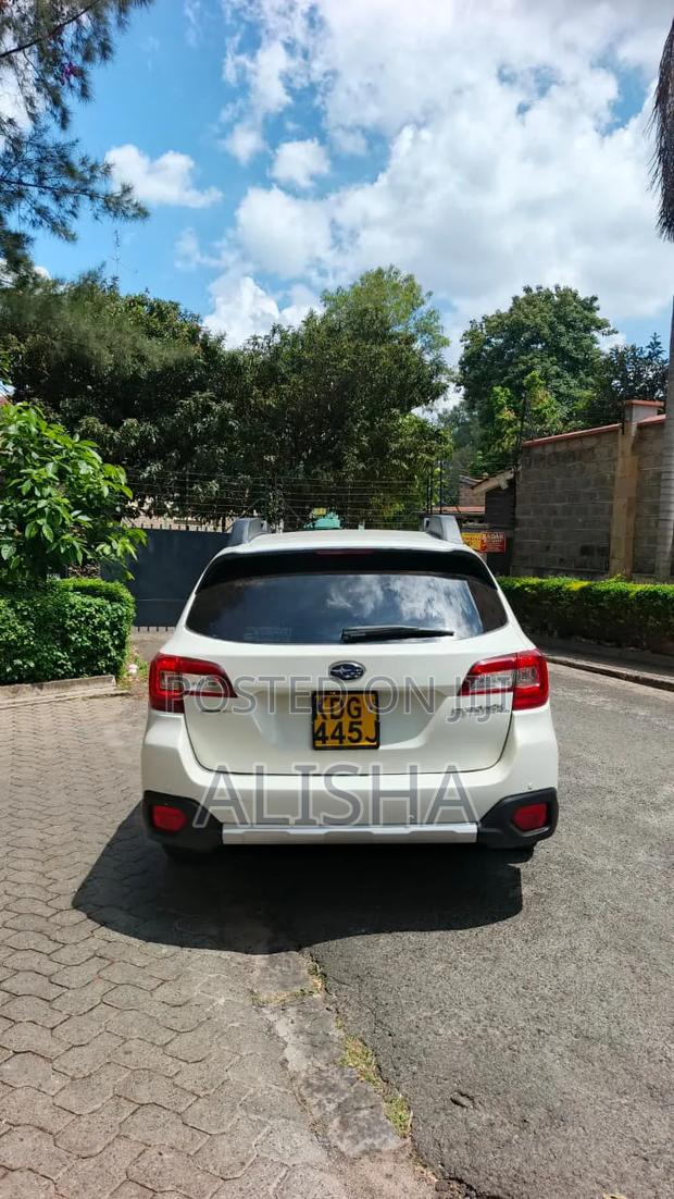 Subaru Outback 2015 White