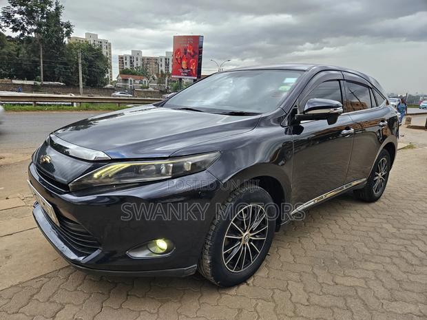 Toyota Harrier 2.0 2014 Black