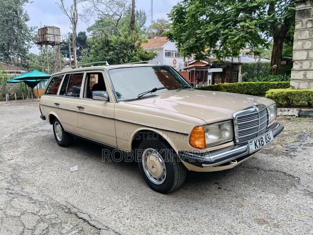 Mercedes-Benz E200 1985 Beige