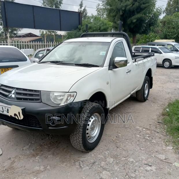 Mitsubishi L200 Single Cab 2.5 TD 4WD 2014 White