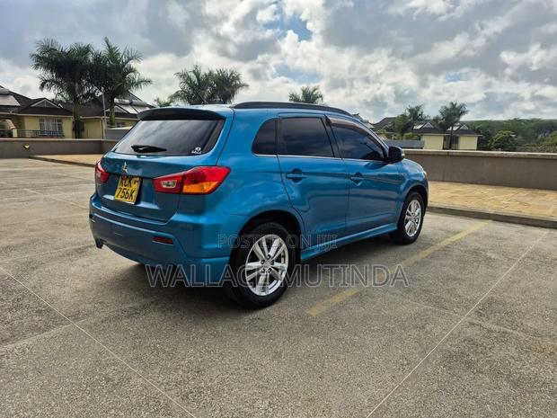 Mitsubishi RVR 2010 Blue