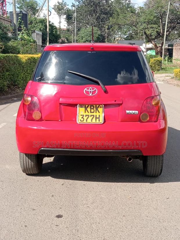 Toyota IST 2002 Red