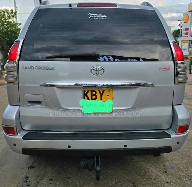 Toyota Land Cruiser Prado 2007 Silver