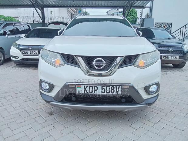 Nissan X-Trail 2017 White