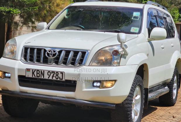 Toyota Land Cruiser Prado 2004 White