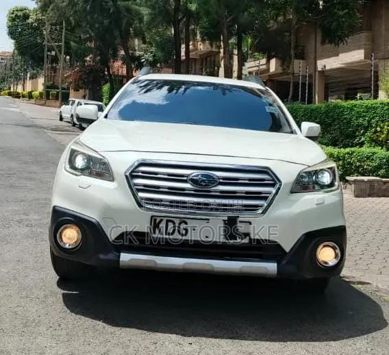 Subaru Outback 2.5i 4dr Wagon AWD (2.5L 4cyl CVT) 2015 White