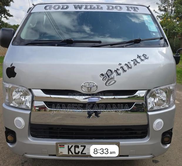 Toyota HiAce SV Premium 2013 Silver