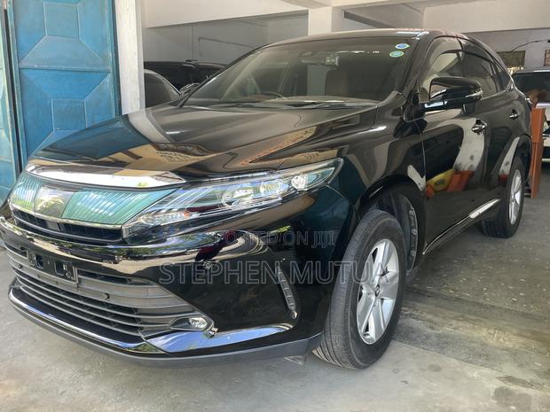 Toyota Harrier 2.0 2018 Black