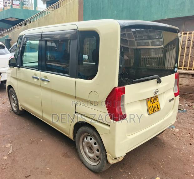 Daihatsu Tanto 2017 Brown