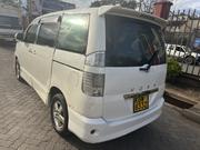 Toyota Voxy 2006 Off white for sale