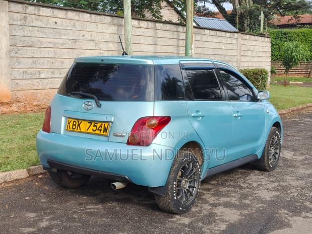 Toyota IST 2003 Blue