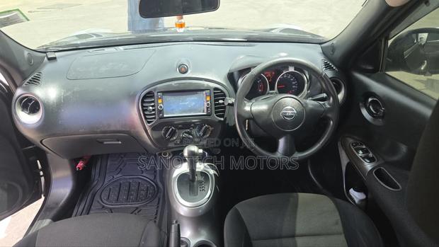 Nissan Juke 2012 Purple