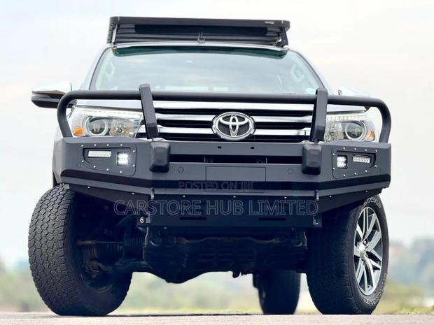 Toyota Hilux Revo Double Cab Deisel 2.8 AWD 2018 Silver