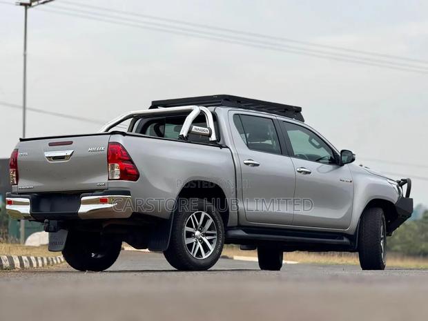 Toyota Hilux Revo Double Cab Deisel 2.8 AWD 2018 Silver