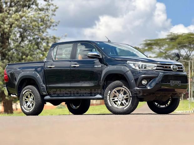 Toyota Hilux Revo Smart Cab Deisel 2.4 AWD 2018 Black