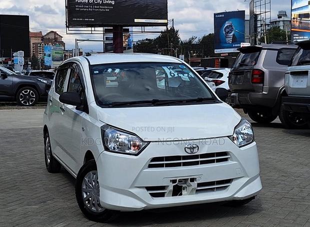 Toyota Pixis Epoch 2019 White