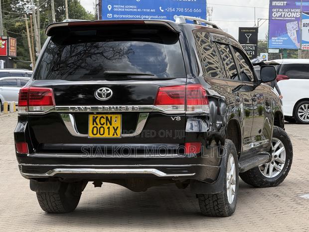 Toyota Land Cruiser 4.6 V8 ZX 2009 Black