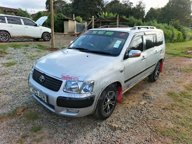 Toyota Succeed 2012 Silver