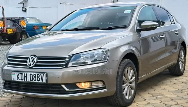 Volkswagen Passat 2014 Beige