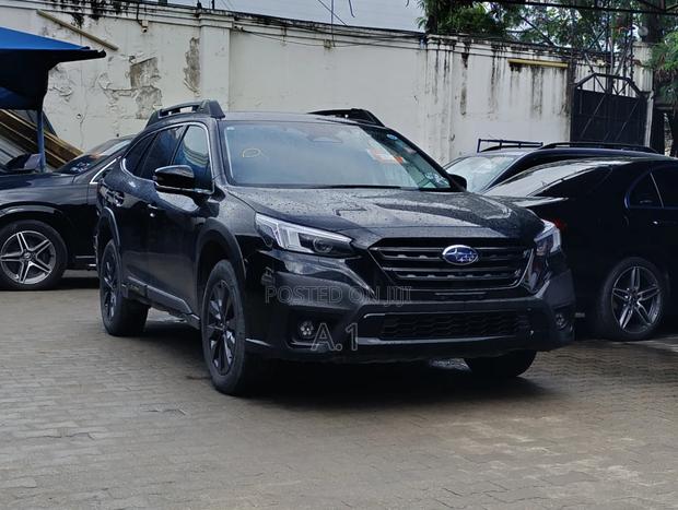 Subaru Outback Premium 2021 Black