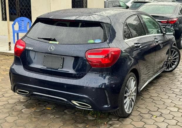 Mercedes-Benz A-Class 2018 Blue