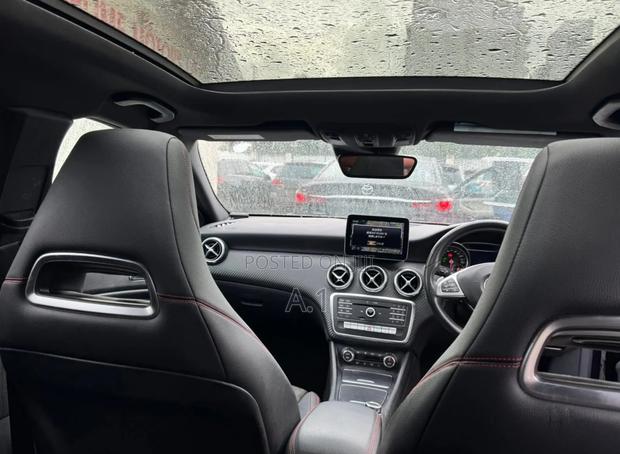 Mercedes-Benz A-Class 2018 Blue
