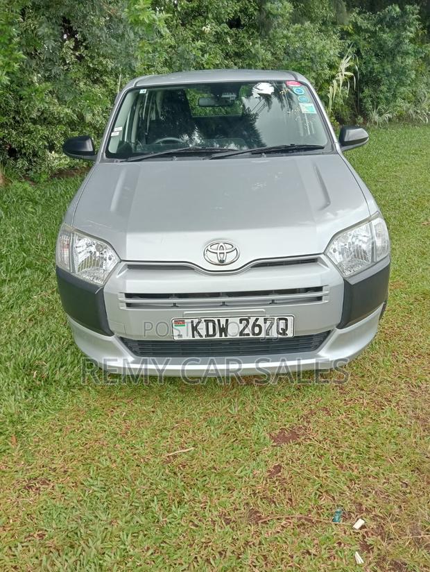 Toyota Probox 2020 Silver