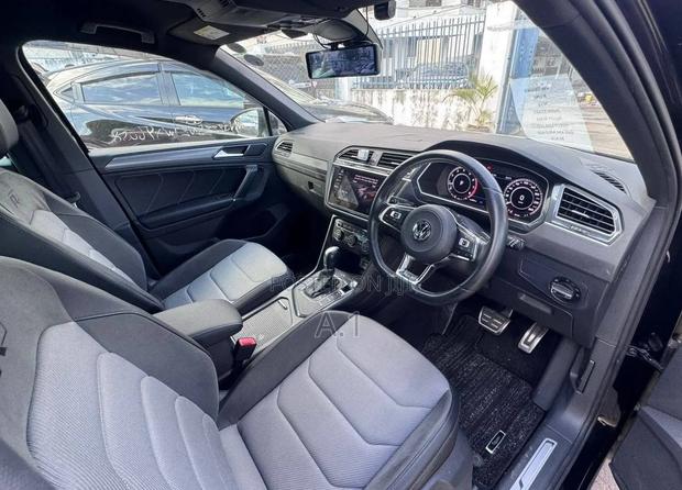 Volkswagen Tiguan 2019 Black
