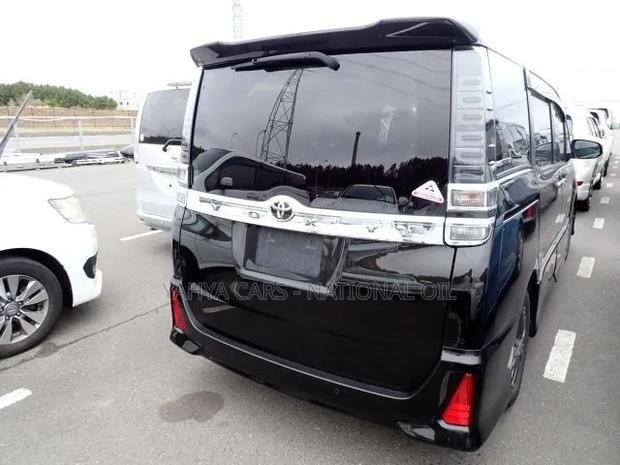 Toyota Voxy 2019 Black