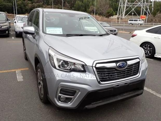 Subaru Forester 2019 Silver