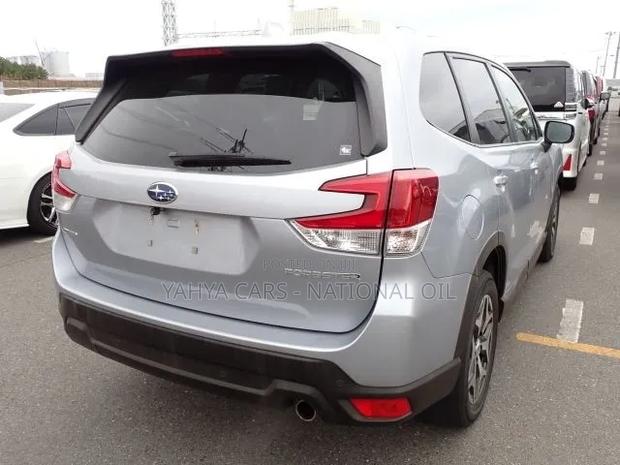 Subaru Forester 2019 Silver