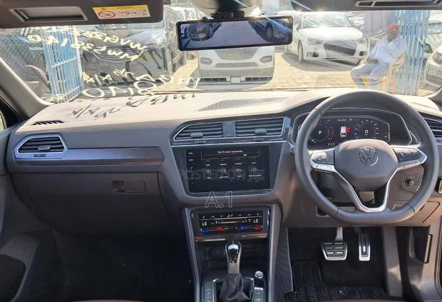 Volkswagen Tiguan 2021 Black