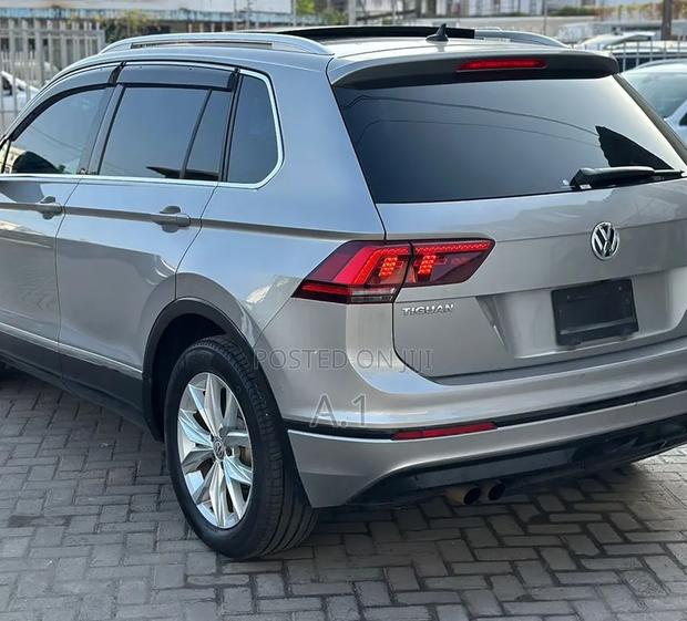 Volkswagen Tiguan 2020 Gray