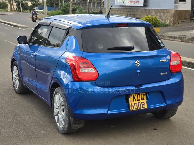 Suzuki Swift 2018 Blue
