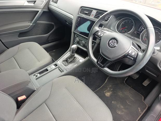 Volkswagen Golf 1.4T S FWD 2019 Maroon