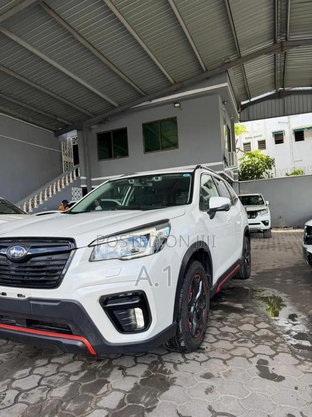 Subaru Forester Sport AWD 2019 Off white