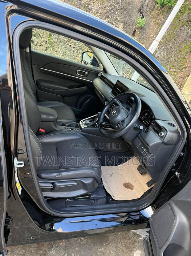 Honda Vezel 1.5 Hybrid 2WD 2021 Black