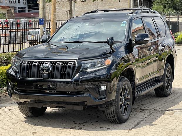 Toyota Land Cruiser Prado 2.8 2023