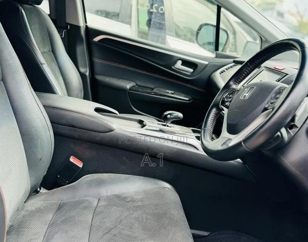 Honda Jade 1.5 Hybrid 2019 Silver