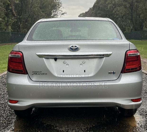 Toyota Axio 1.5 Hybrid G 2WD 2019 Silver