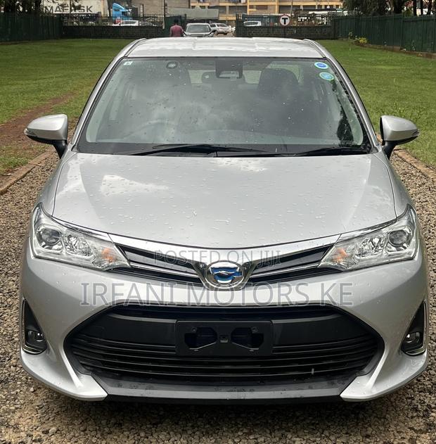 Toyota Axio 1.5 Hybrid G 2WD 2019 Silver
