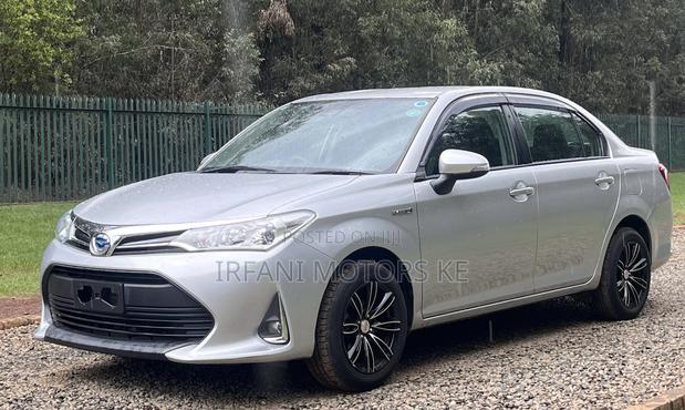 Toyota Axio 1.5 Hybrid G 2WD 2019 Silver