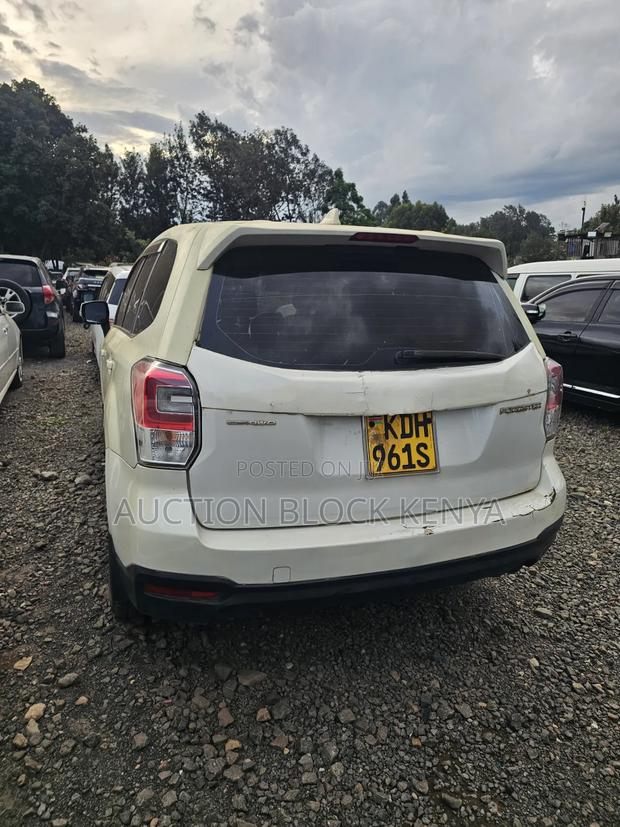 Subaru Forester 2016 White