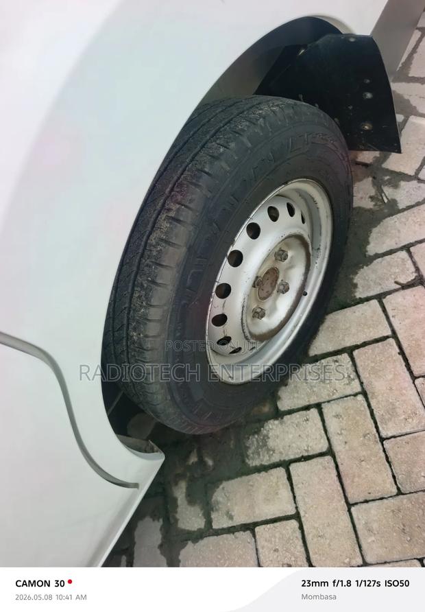 Nissan NV200 2010 White