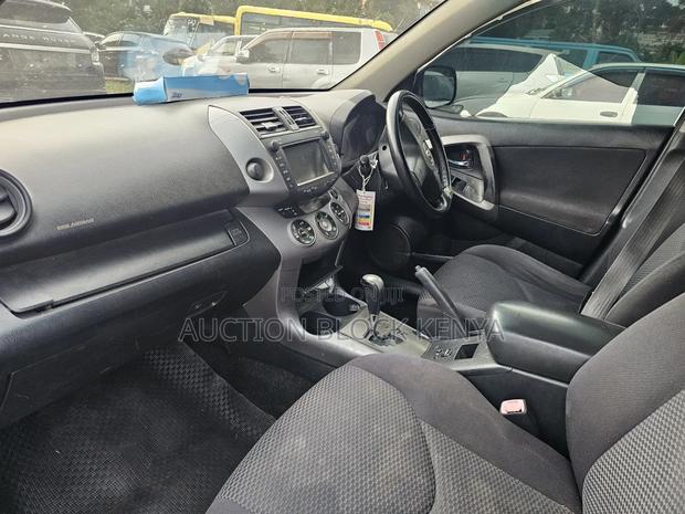 Toyota RAV4 2008 Blue