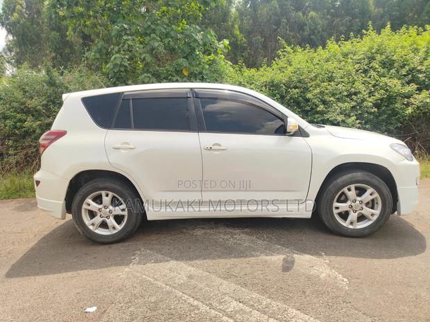 Toyota RAV4 2.4 2008 Pearl