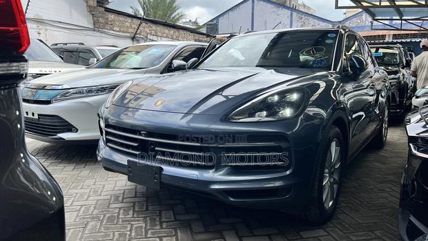 Porsche Cayenne 2019 Gray