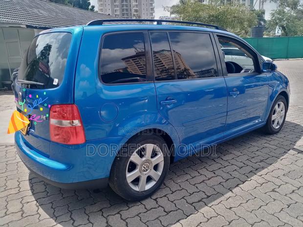 Volkswagen Touran 2006 Blue