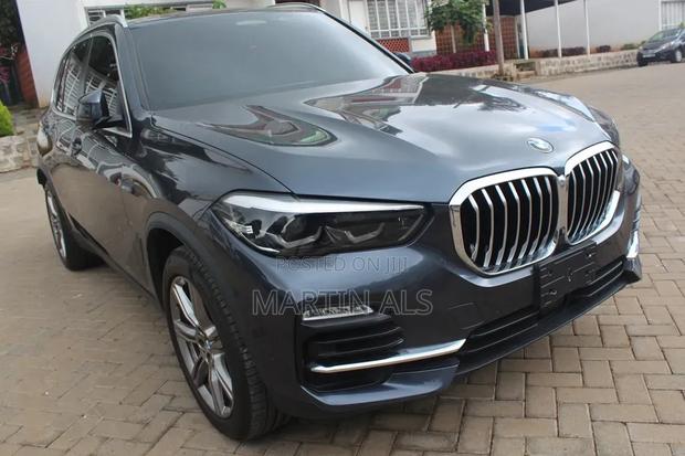 BMW X5 M50d 2020 Gray