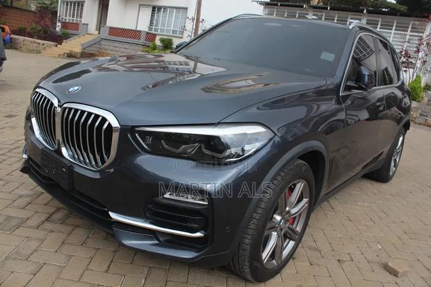 BMW X5 M50d 2020 Gray